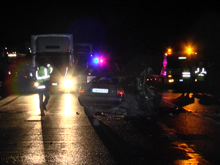 Accident grav pe DN1 la Aciliu, o femeie este în stare gravă
