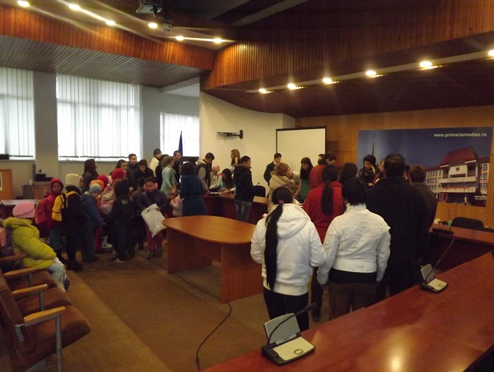 Cea de-a VIII-a ediție a campaniei umanitare „Hrănește un zâmbet”, a ajuns la final
