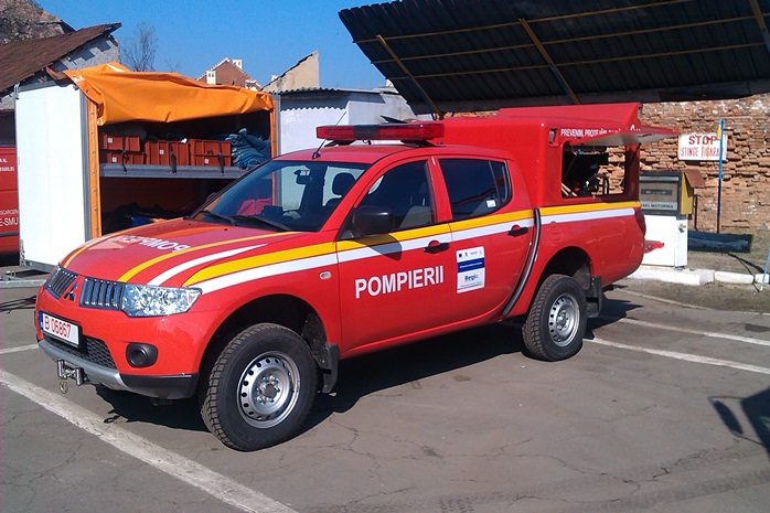 Pompierii chemați să intervină pentru că un copil nu le-a deschis părinților ușa