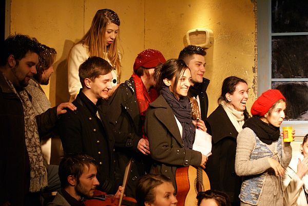 Artiști de pe două continente se întâlnesc la Sibiu în Festivalul „Alt Teatru”