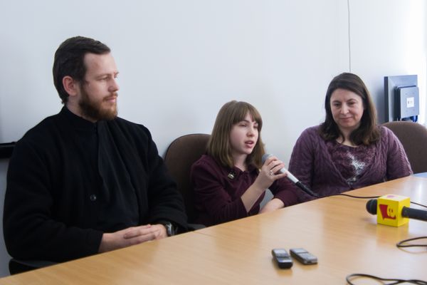 Pașii din urma Ioanei – a învățat să meargă la 5 ani, iar astăzi este un copil normal