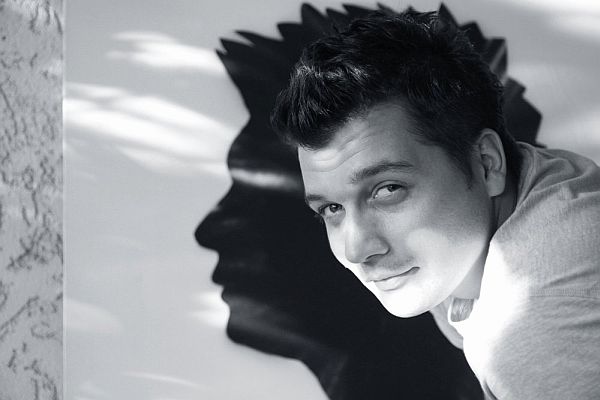 Mâna de aur a artistului Mihai Zgondoiu