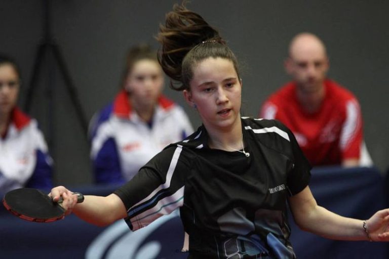 Fantastic rezultat la tenis de masă feminin! Andreea Dragoman a câştigat Openul Franţei la cadete şi a luat argintul cu echipa României