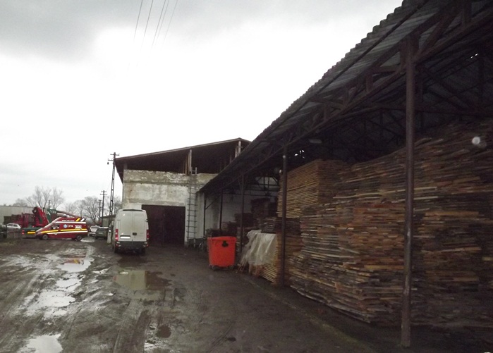 Incendiu la un depozit de cherestea, din Dumbrăveni