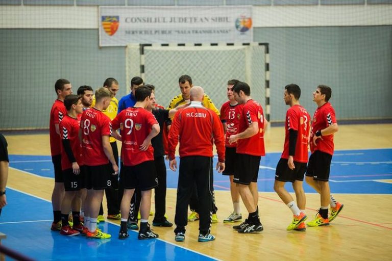 Victorie superbă pentru handbaliştii sibieni