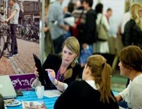 4 elevi medieșeni participă la un proiect internațional de voluntariat, la Bușteni