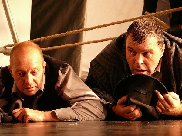 „Așteptându-l pe Godot” revine în aprilie pe scena de la Sibiu. Programul complet al lunii aprilie