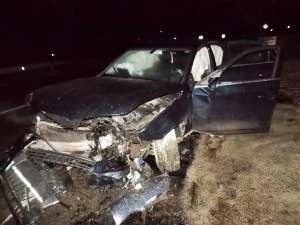 A intrat cu autoturismul într-un pod, după o ceartă cu concubina
