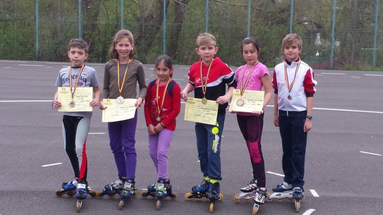 16 medalii pentru patinajul sibian la Campionatul Naţional de Short Track