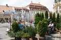 Piaţa Mare a Sibiului, transformată într-o grădină de vis, de expozanţii veniţi la cea de-a treia ediţie a Festivalului Grădinilor