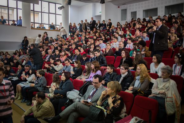 95 de diplome și medalii acordate elevilor din clasele a V-a și a VI-a la Olimpiada Națională de Matematică