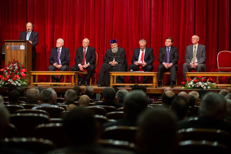 Şedinţă festivă la Sibiu, cu ocazia împlinirii a 22 de ani de existenţă a Consiliul Judeţean: 30 aprilie, declarată Ziua Consiliului Judeţean Sibiu, cu participarea actualilor şi foştilor consilieri