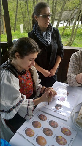 Păstrarea tradițiilor, deosebit de importantă. Copiii învață cultura populară la Muzeul Astra