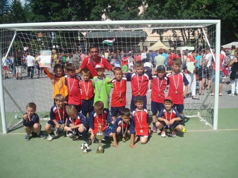 Micuţii fotbaliştii sibieni au câştigat Cupa Odorhei