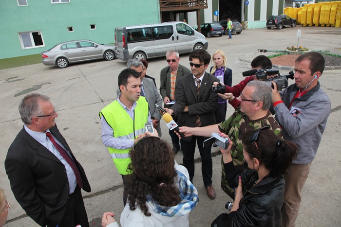 Mii de containere şi pubele pentru judeţul Sibiu, în valoare de 17 milioane lei