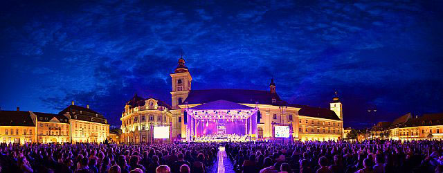 Zilele Muzicale româno-americane se încheie în weekend cu un concert în Piața Mare