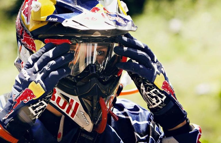 Jonny Walker : „Spectatorii o să vadă multă acţiune, motociclişti foarte rapizi şi multă distracţie la Red Bull Romaniacs”