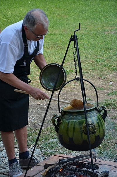Ceramica de Sibiu, expusă la Muzeul de Etnografie Universală