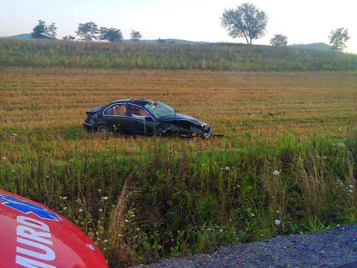 Două persoane rănite, în urma unui autoaccident produs de DN 14