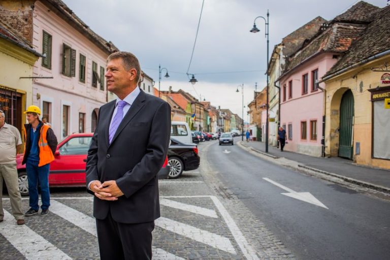 STRADA 9 MAI DESCHISĂ OFICIAL, DUPĂ O INVESTIȚIE DE APROAPE 2,8 MILIOANE DE LEI