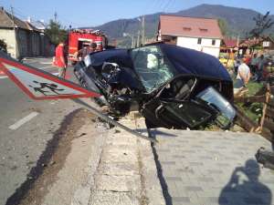 Accident rutier grav la Brateiu, 4 persoane au fost rănite