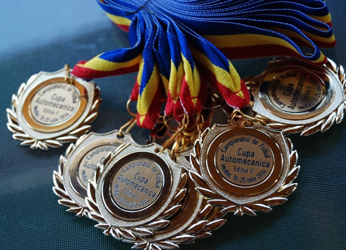 Municipiul Mediaş a găzduit a doua ediţie a campionatului de minifotbal „Cupa Automecanica”