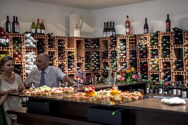 „Crama Noastră” – Arta degustarii vinului – de la moft la pasiune