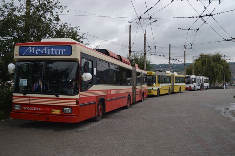 Mediașul marchează 25 de ani de transport electric cu troleibuzul