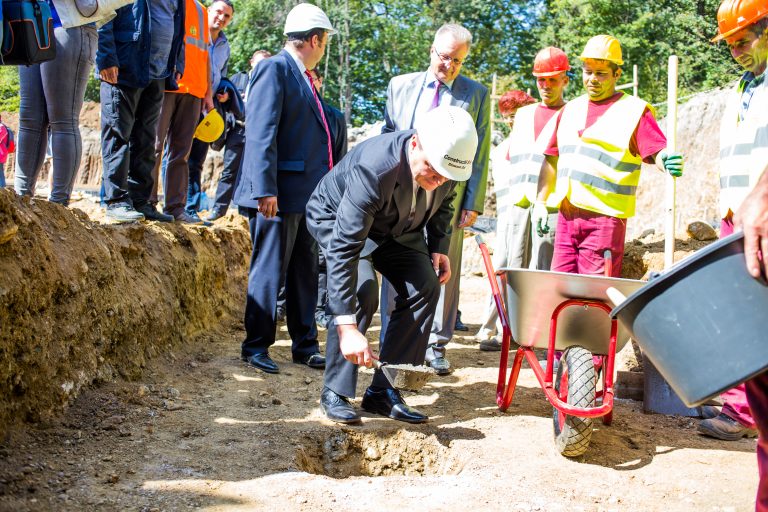Au început lucrările la noul pavilion din Muzeul Astra/ Fotogalerie