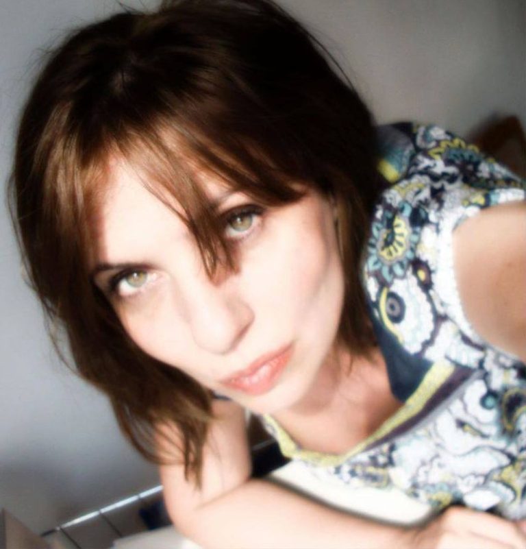 Scandal cu iz psiho-sexual. Directorul  CJRAE Sibiu acuzată de lecții publice vulgare
