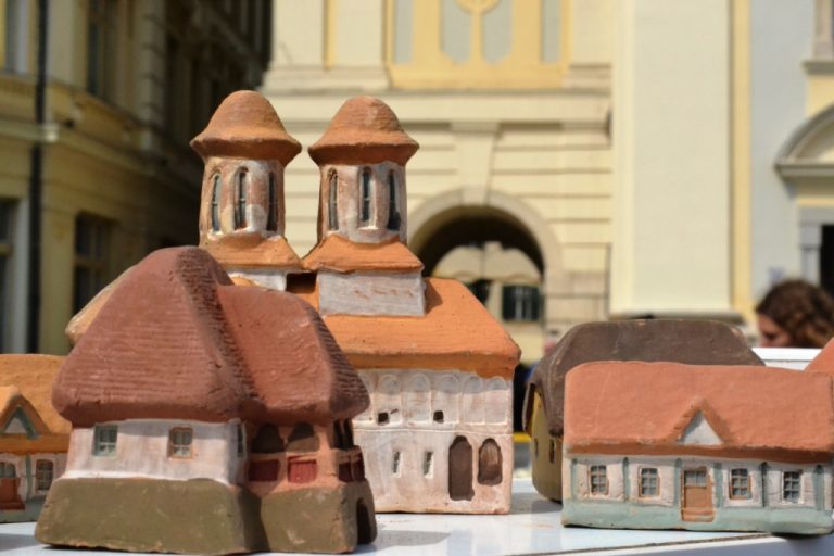 Zeci de mii de vizitatori și 140 de meșteri la Târgul Olarilor din acest an