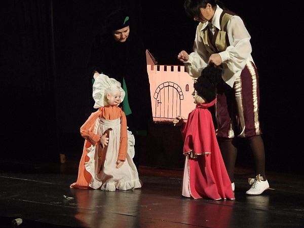 Teatrul GONG deschide stagiunea de la Sibiu. Vezi programul de spectacole
