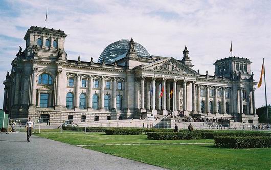 Bottesch si Ganț, discuții în Bundestag pe tema învățământului în limba germană