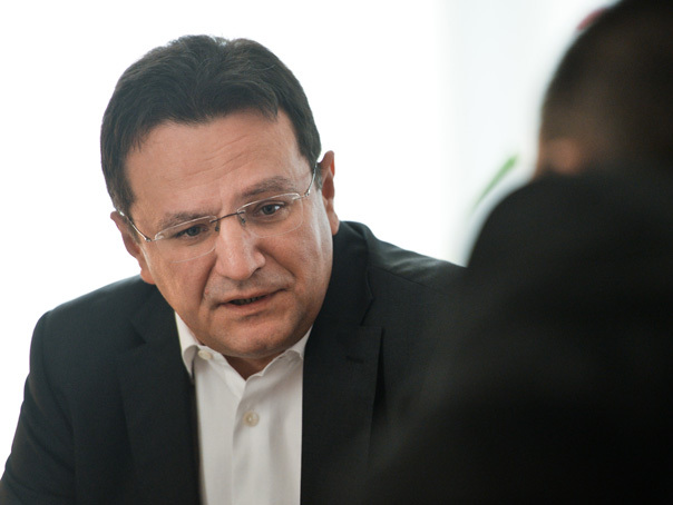 george maior andreea alexandru 1