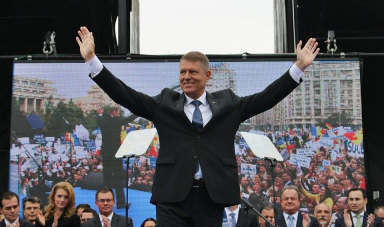 Klaus Iohannis și-a lansat candidatura la prezidențiale în fața Guvernului: „Viziunea mea, ca președinte-România lucrului bine făcut”