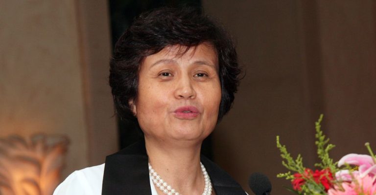 Titlul de Doctor Honoris Causa, acordat directorului executiv al Institutului Confucius, Xu Lin