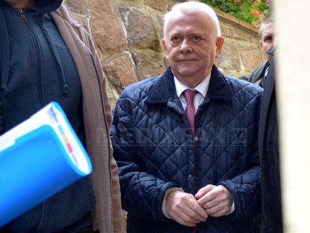 hrebenciuc viorel robert frunzescu