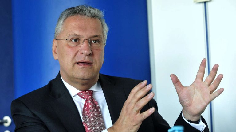 Ministrul bavarez Ioachim Hermann a declarat, la Sibiu, că victoria lui Iohannis ar fi un succes pentru PPE