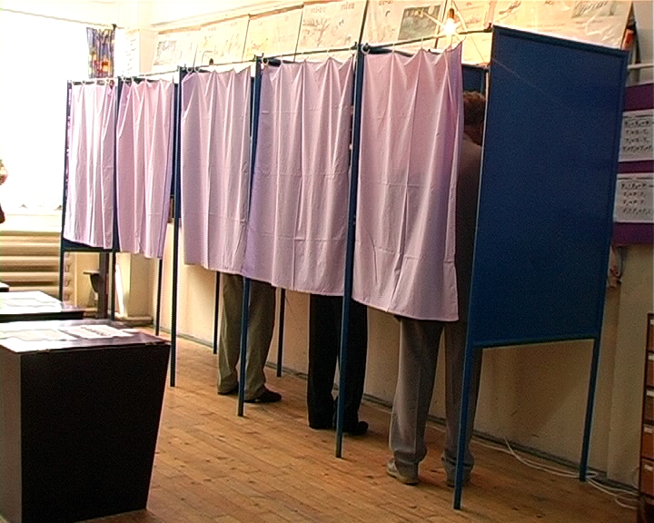 105 secții de votare delimitate în Sibiu pentru prezidentiale
