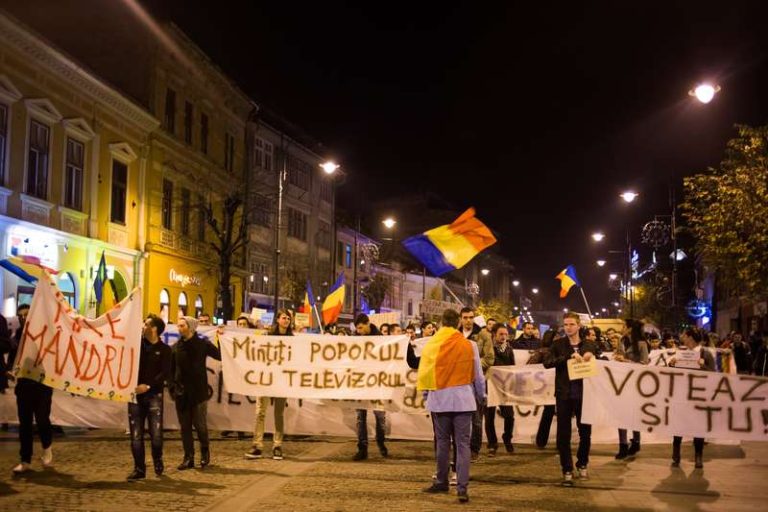 Sibienii au ieșit în stradă ! Se anunță proteste masive în toată țara