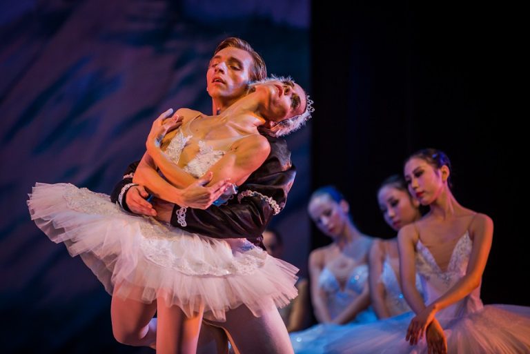 „Lacul Lebedelor” sold-out  cu o săptămână înainte de premieră