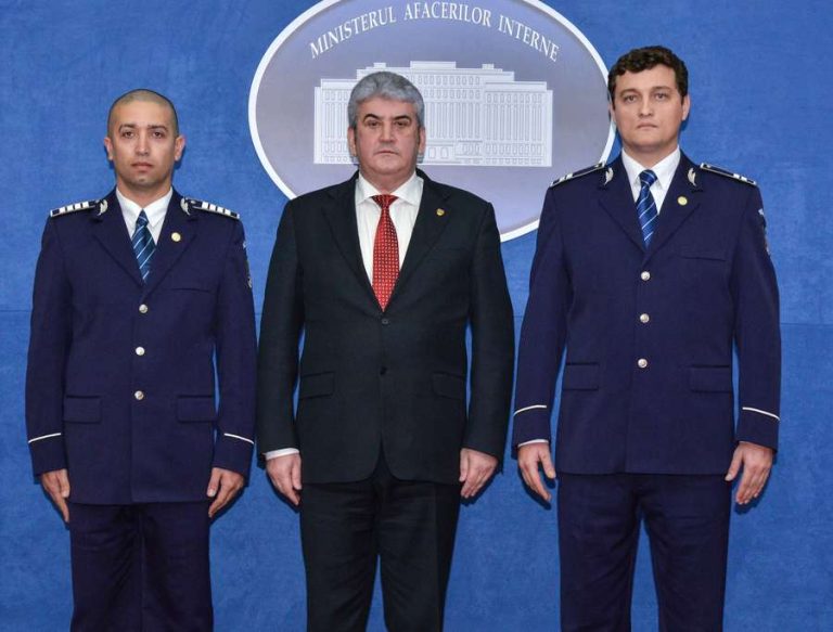 Șefii posturilor de poliție Laslea și Iacobeni au fost decorați la sediul MAI