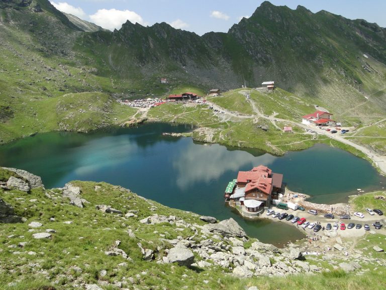 Turist de 40 de ani rănit la Bâlea Lac
