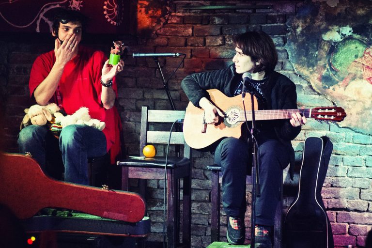 Ada Milea aduce un concert cu jucării la Teatrul Gong din Sibiu  în deschiderea Magic Show Fest