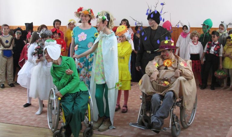 Schimb de experiență și teatru prin două proiecte lansate de CȘEI Turnu Roșu