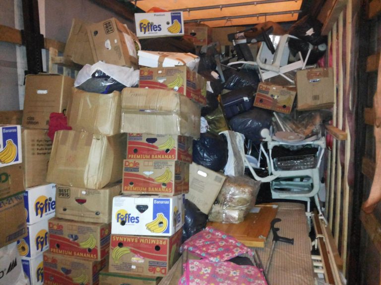 FOTO: 7,5 tone cu ajutoare din Norvegia, pentru beneficiarii Crucii Roșii Mediaș din județul Sibiu