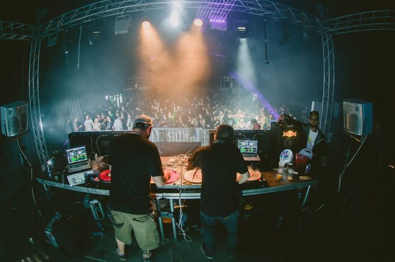 În 12 decembrie C.T.C. va fi pe scena primului warm-up party pentru Airfield Festival 2015