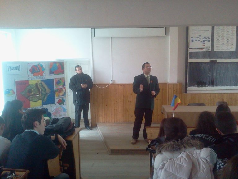 Sărbătorirea Zilei Naționale, la Colegiul Economic „George Barițiu“
