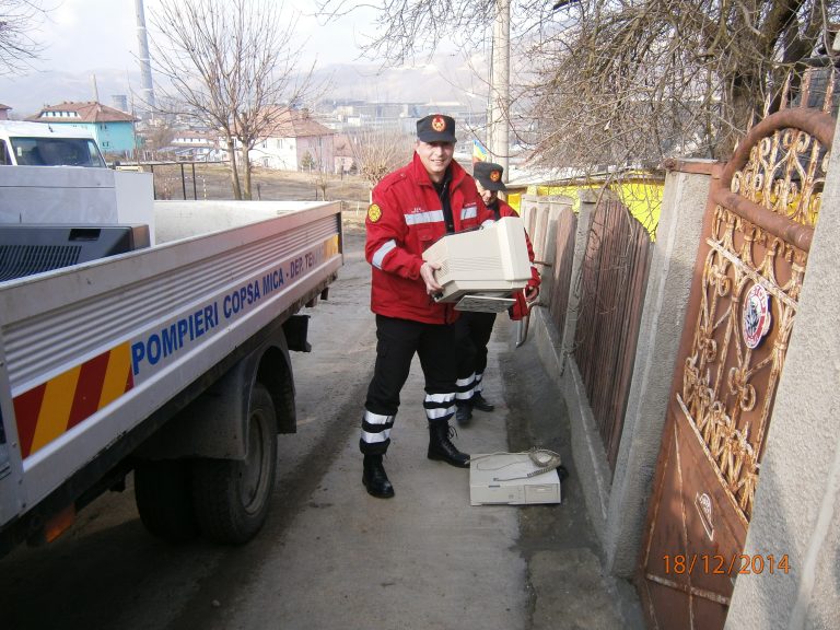 Copșa Mică „eliberată” de 500 kg de materiale electrice și electrocasnice