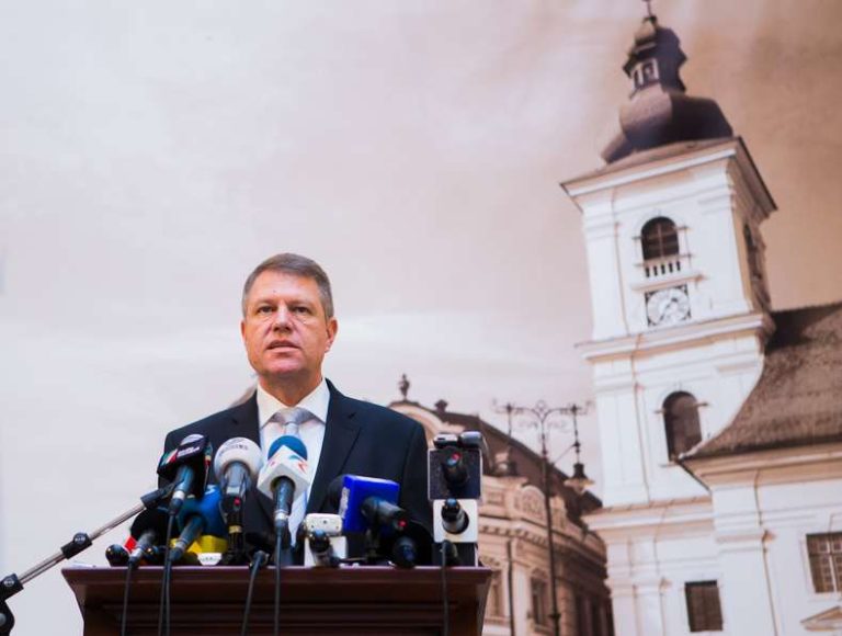 Klaus Iohannis a demisionat din funcția de primar al Sibiului: „Despărțirea e grea”